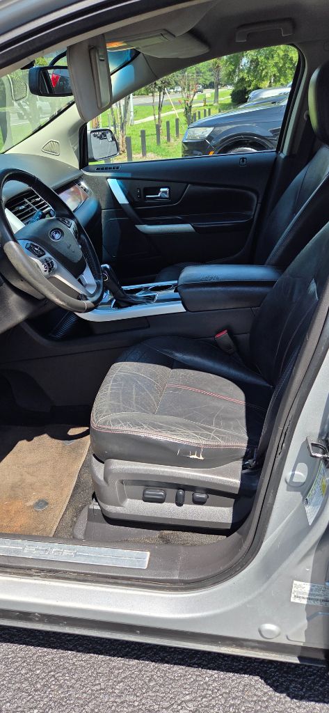 2013 Ford Edge - $2,800