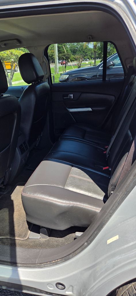 2013 Ford Edge - $2,800