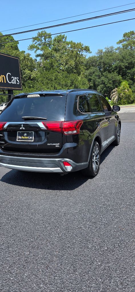 2016 Mitsubishi Outlander - $3,800