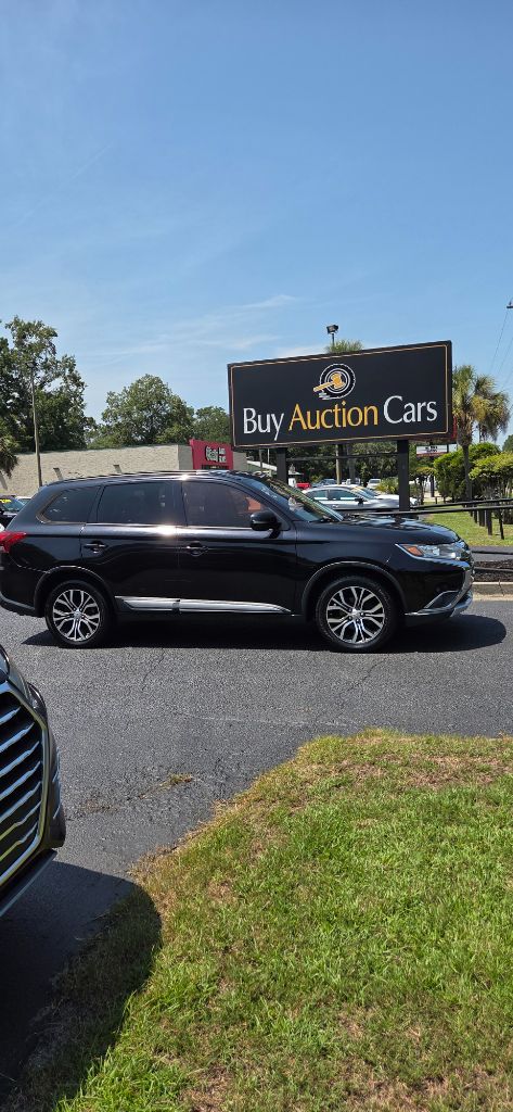 2016 Mitsubishi Outlander - $3,800