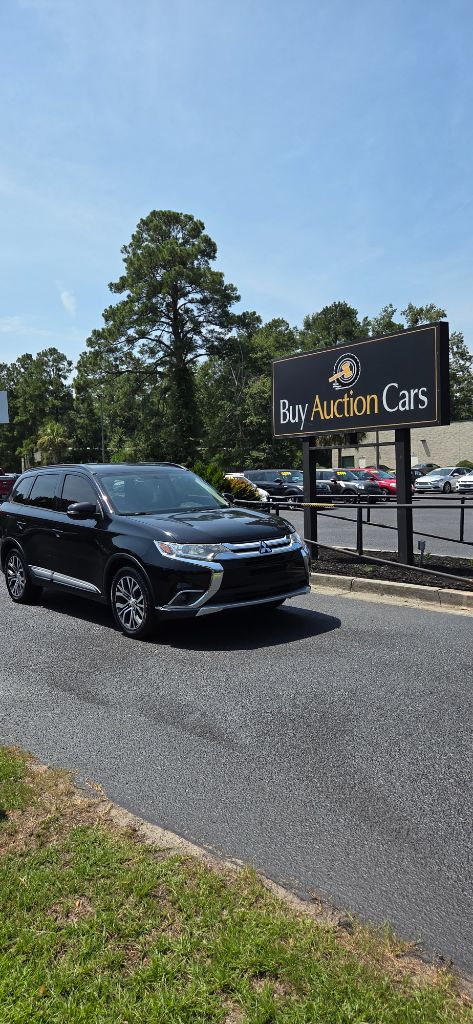 2016 Mitsubishi Outlander - $3,800