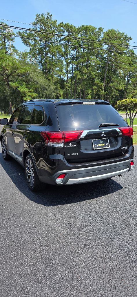 2016 Mitsubishi Outlander - $3,800