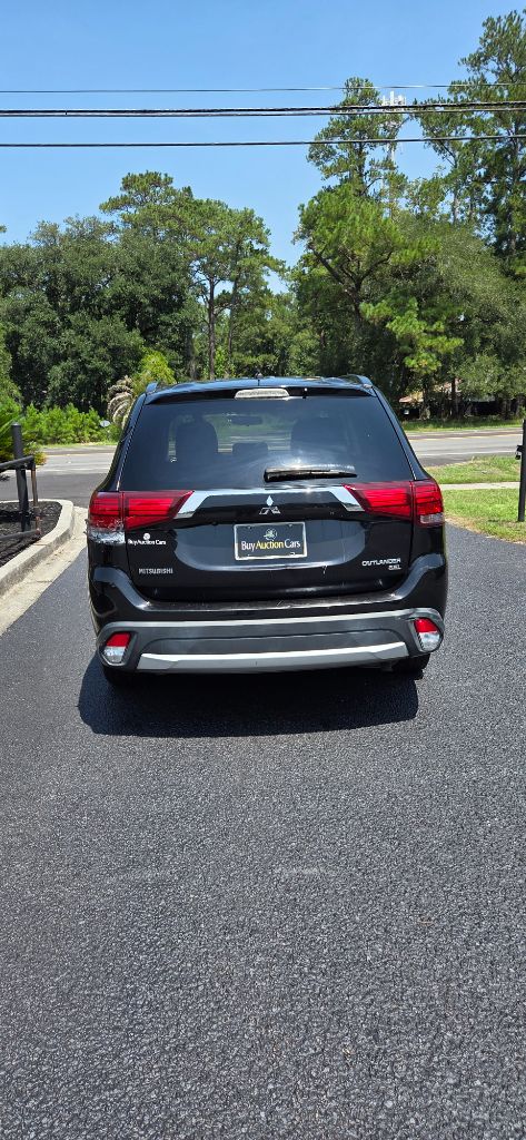 2016 Mitsubishi Outlander - $3,800