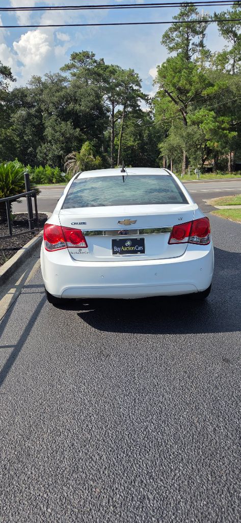 2011 Chevrolet Cruze - $2,500