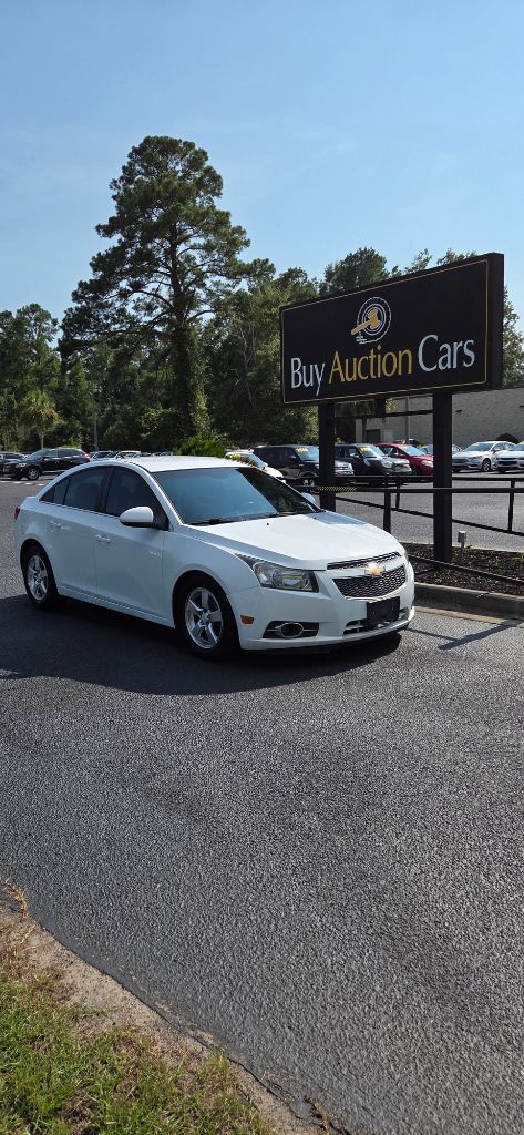 2011 Chevrolet Cruze - $2,500