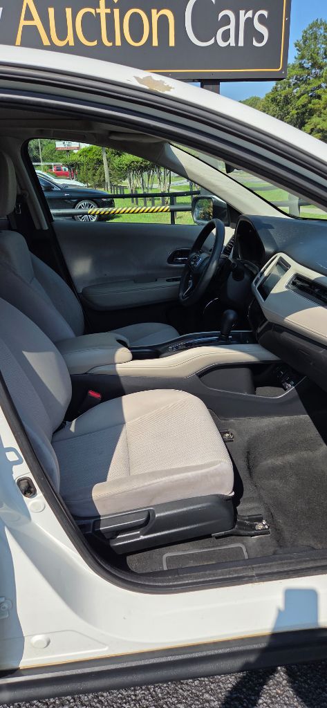 2016 Honda HR-V - $4,900