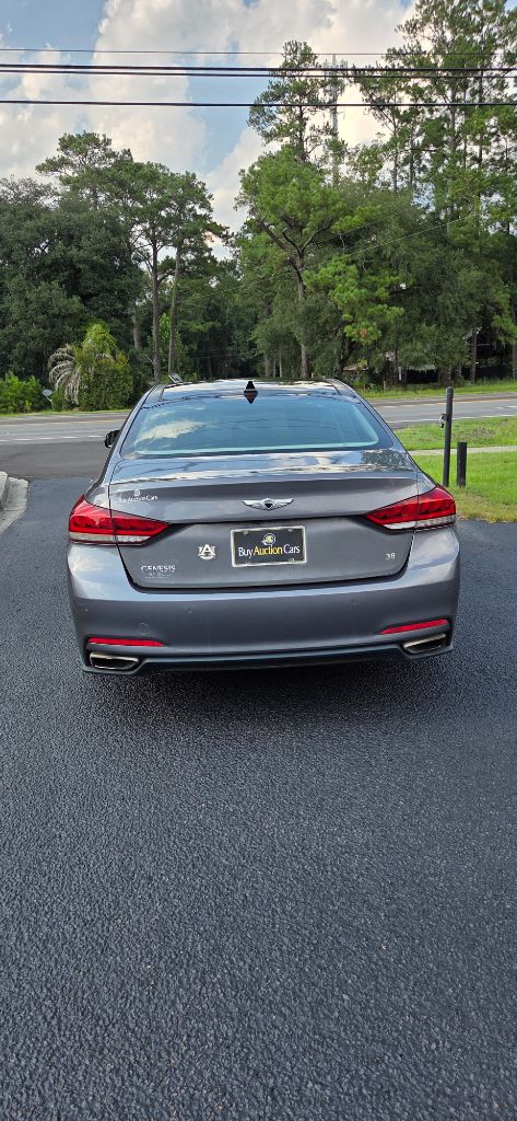 2015 Hyundai Genesis - $1,700