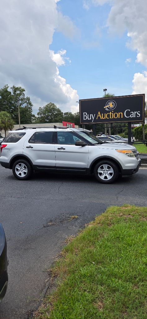 2014 Ford Explorer - $3,300