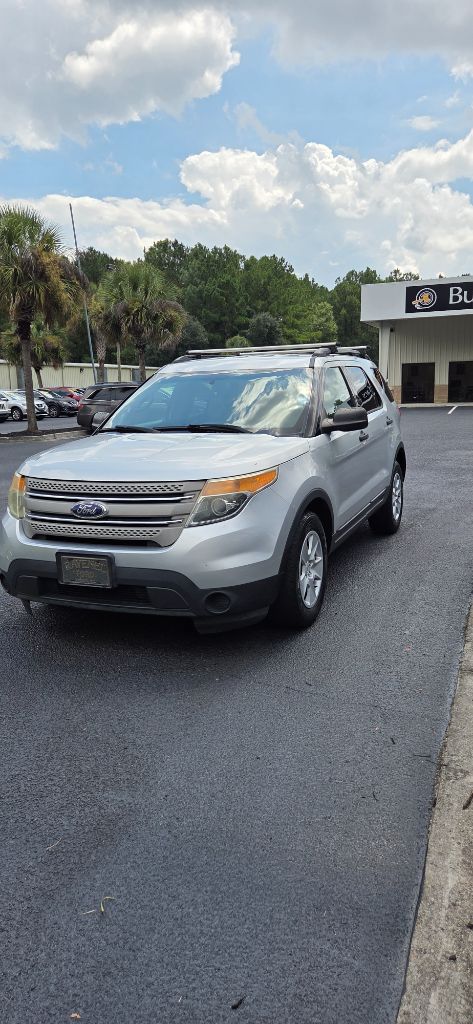 2014 Ford Explorer - $3,300