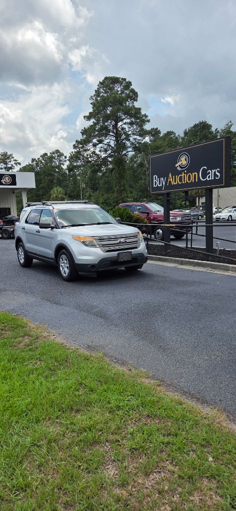 2014 Ford Explorer - $3,300