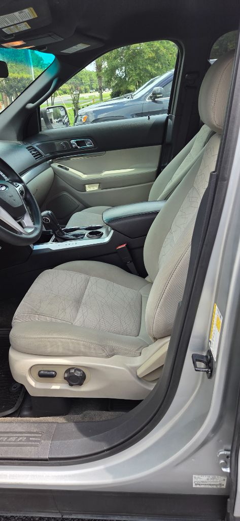 2014 Ford Explorer - $3,300
