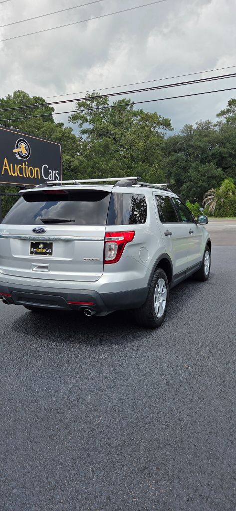 2014 Ford Explorer - $3,300