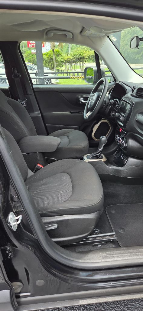 2015 Jeep Renegade - $3,900