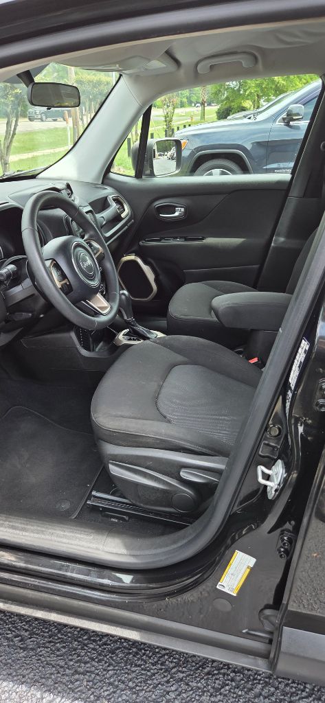 2015 Jeep Renegade - $3,900
