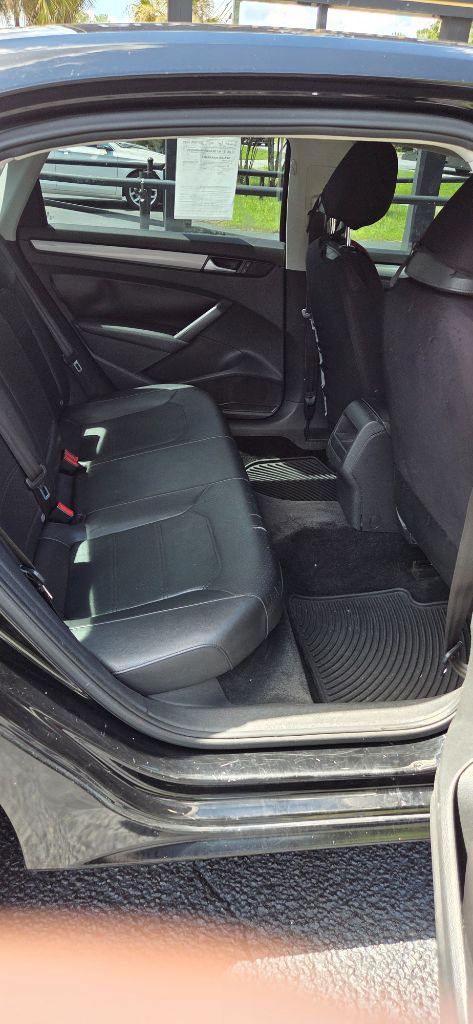 2015 Volkswagen Passat - $2,800