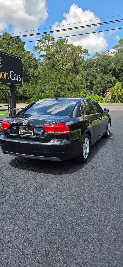 2015 Volkswagen Passat - $2,800