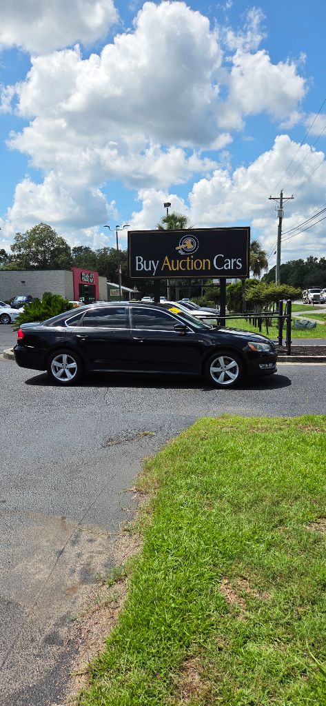2015 Volkswagen Passat - $2,800