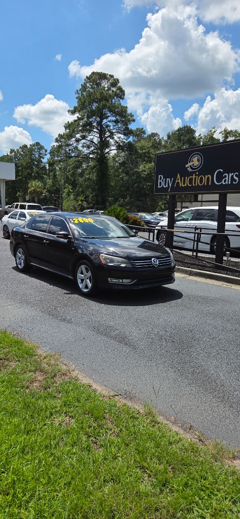 2015 Volkswagen Passat - $2,800