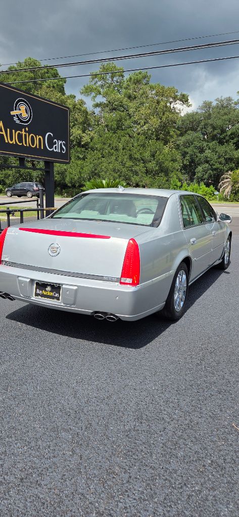 2011 Cadillac DTS - $2,400