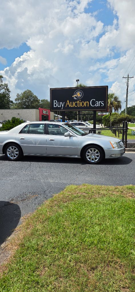2011 Cadillac DTS - $2,400