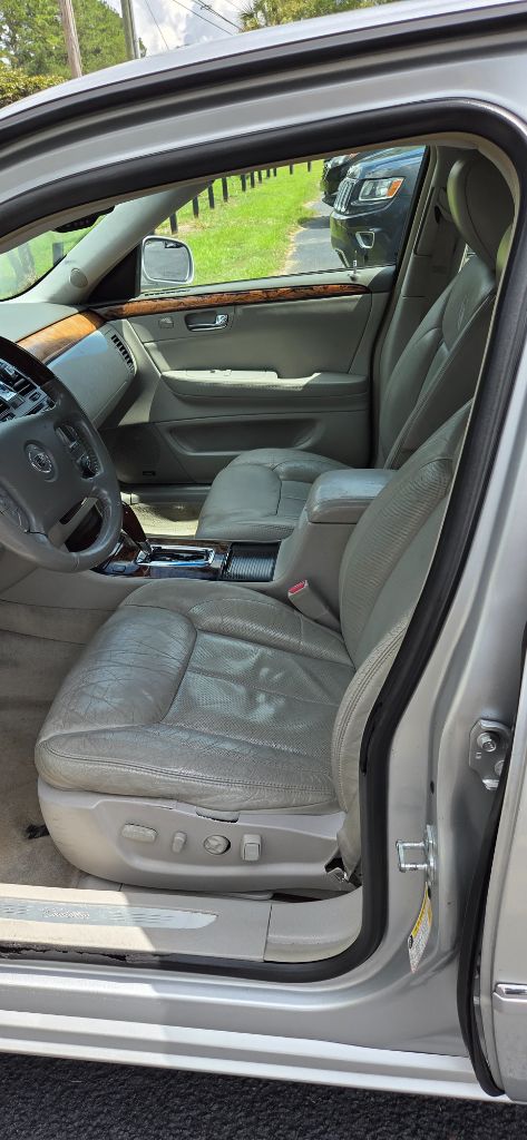 2011 Cadillac DTS - $2,400