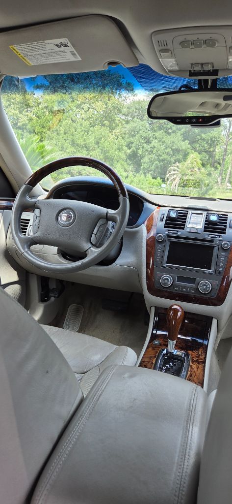2011 Cadillac DTS - $2,400
