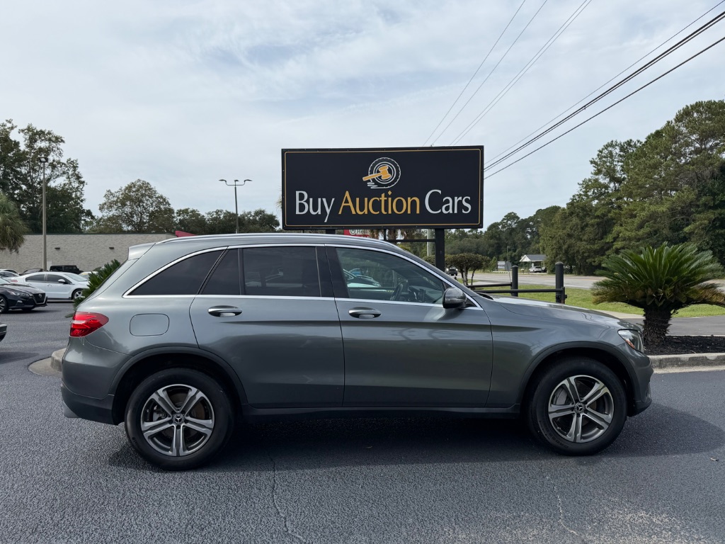 2018 Mercedes-Benz C-Class - $9,500