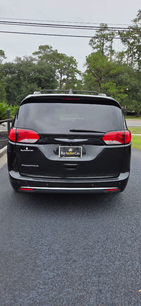 2017 Chrysler Pacifica - $4,900