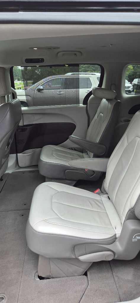 2017 Chrysler Pacifica - $4,900