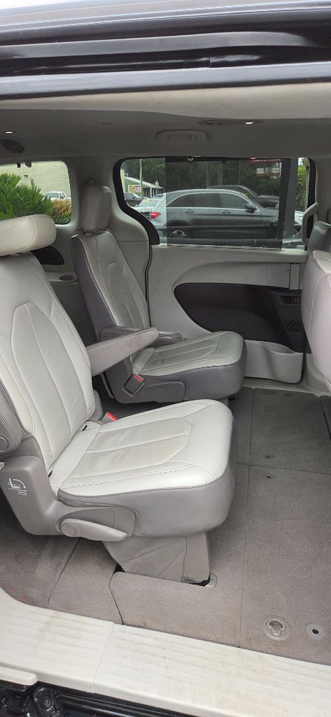 2017 Chrysler Pacifica - $4,900