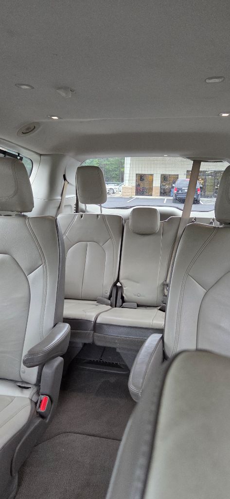 2017 Chrysler Pacifica - $4,900