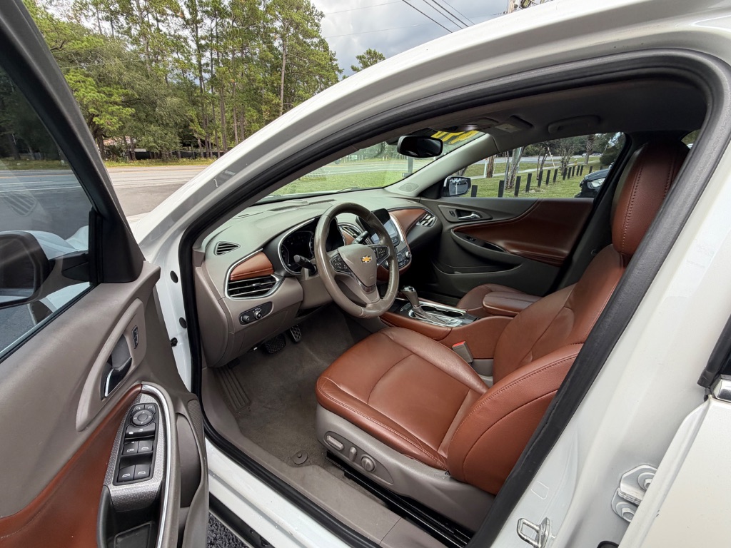 2017 Chevrolet Malibu - $4,900