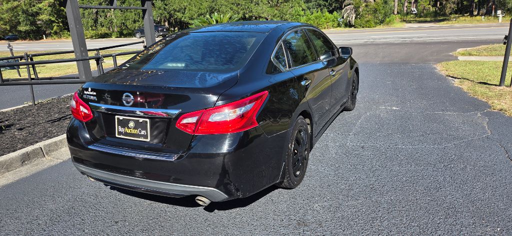 2016 Nissan Altima - $2,500