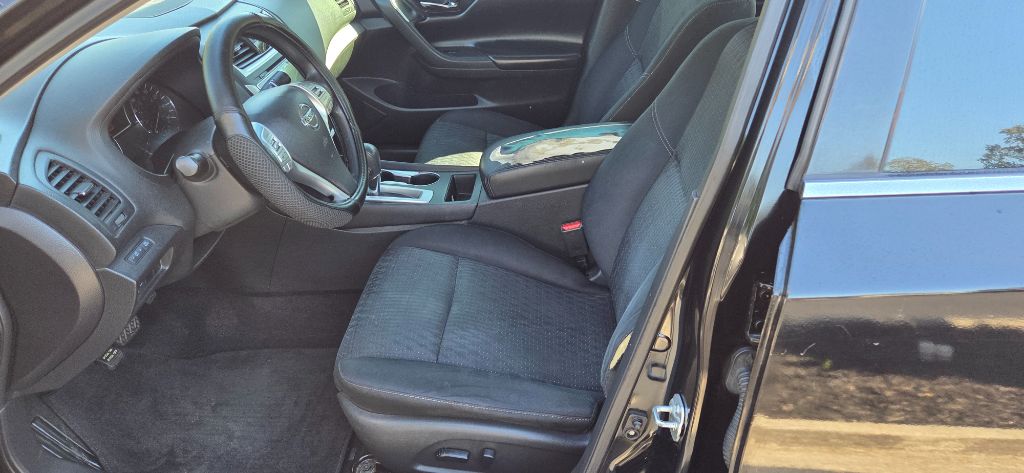 2016 Nissan Altima - $2,500
