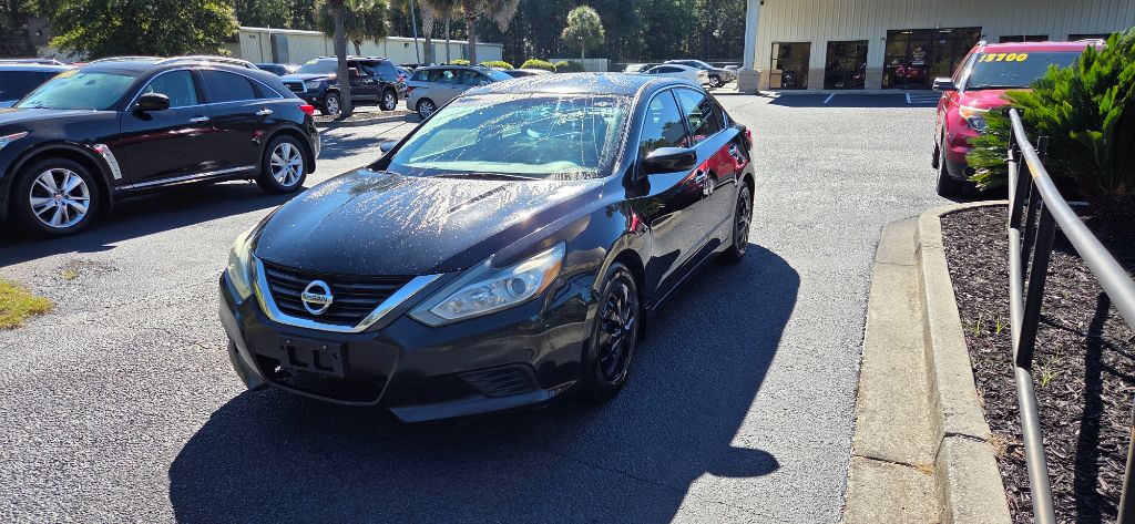 2016 Nissan Altima - $2,500