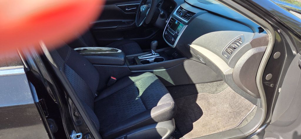 2016 Nissan Altima - $2,500