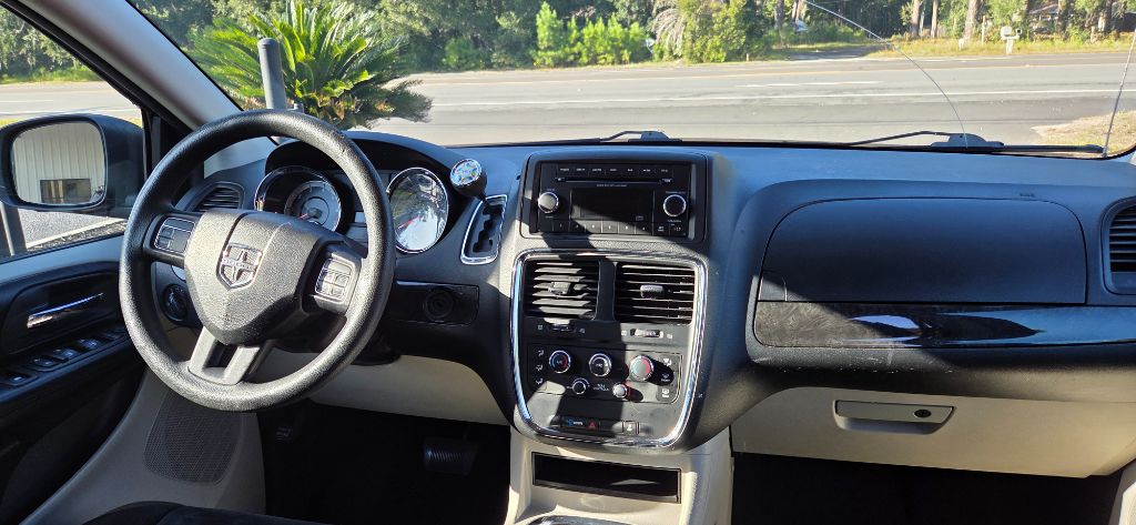 2014 Dodge Grand Caravan - $2,700