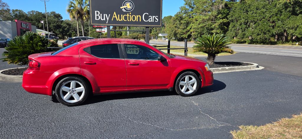 2013 Dodge Avenger - $2,200