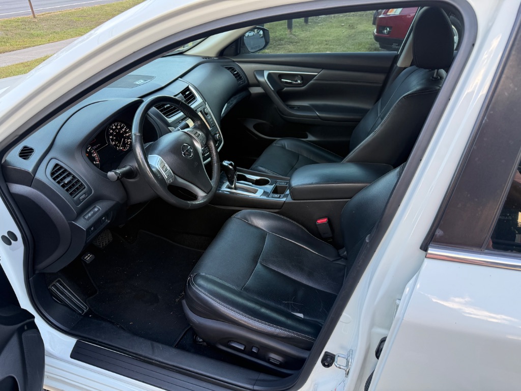 2016 Nissan Altima - $6,500