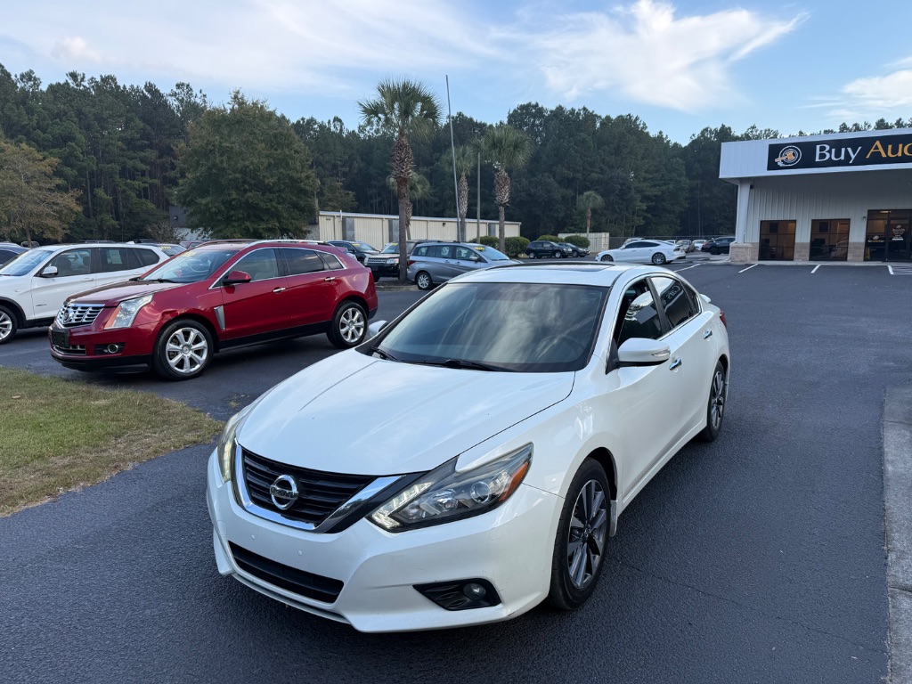 2016 Nissan Altima - $6,500