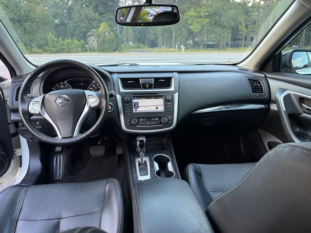 2016 Nissan Altima - $6,500