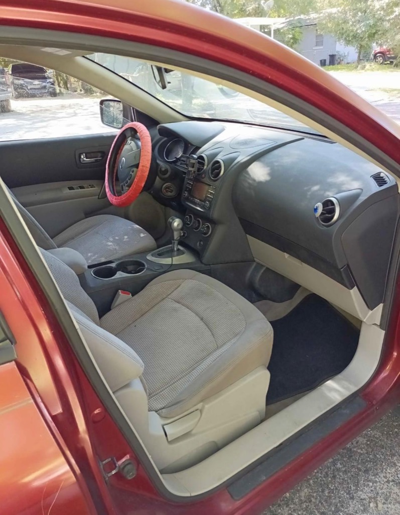 2013 Nissan Rogue S photo