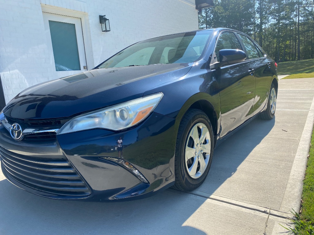 2015 Toyota Camry LE photo