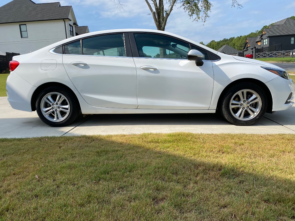 2018 Chevrolet Cruze LT photo