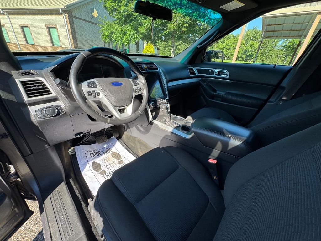 2014 Ford Explorer - $9,499