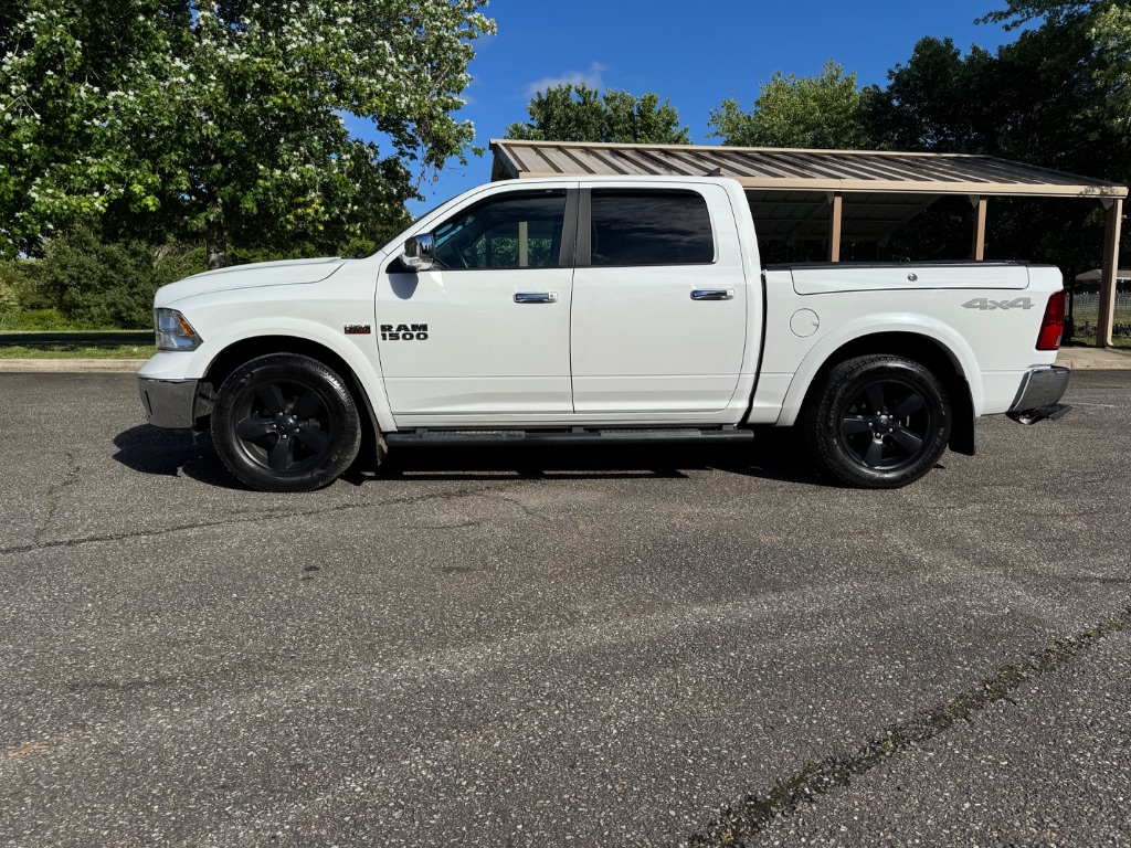2018 Ram 1500 - $17,999
