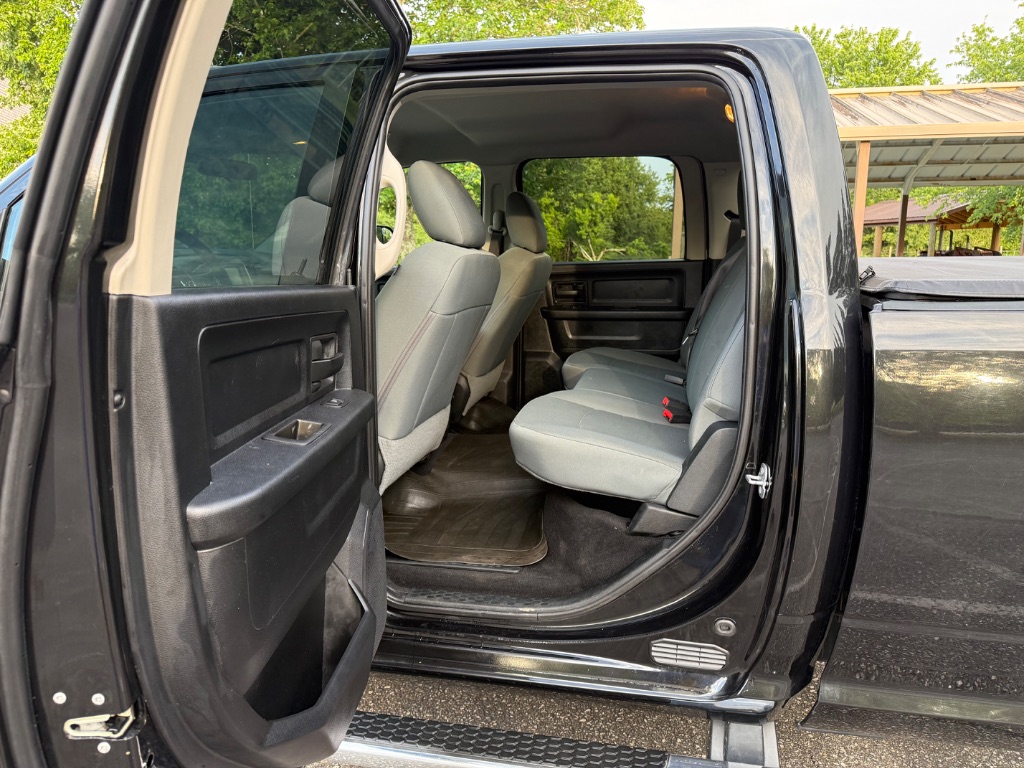 2018 Ram 2500 - $23,999