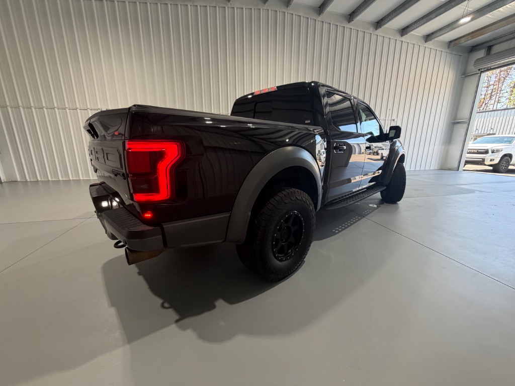 2018 Ford F-150 - $33,999