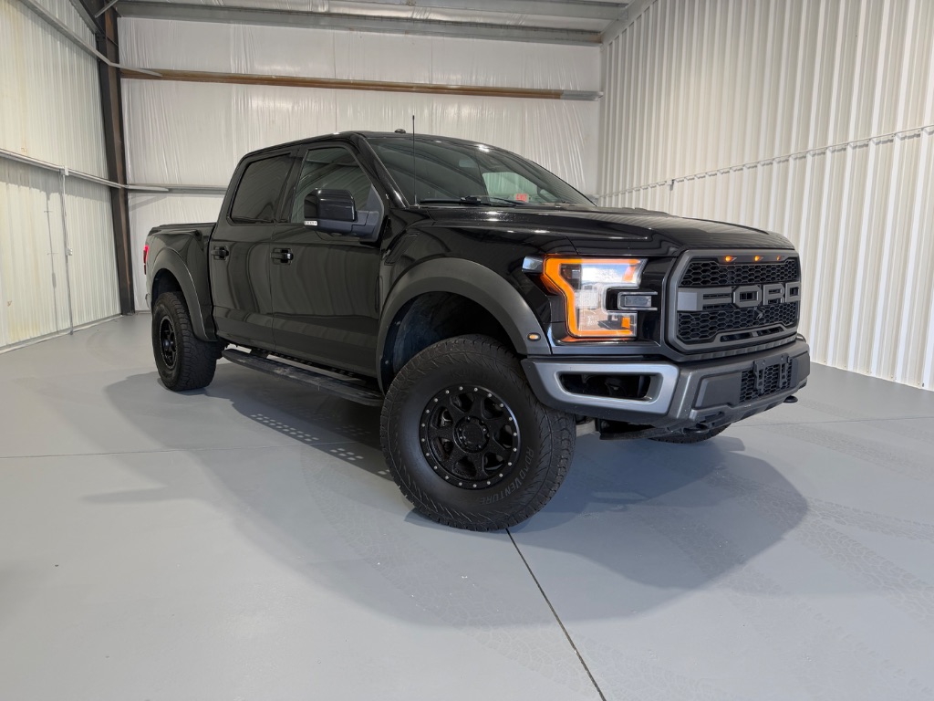 2018 Ford F-150 - $33,999