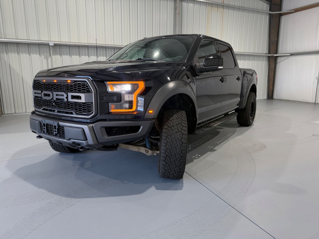 2018 Ford F-150 - $33,999